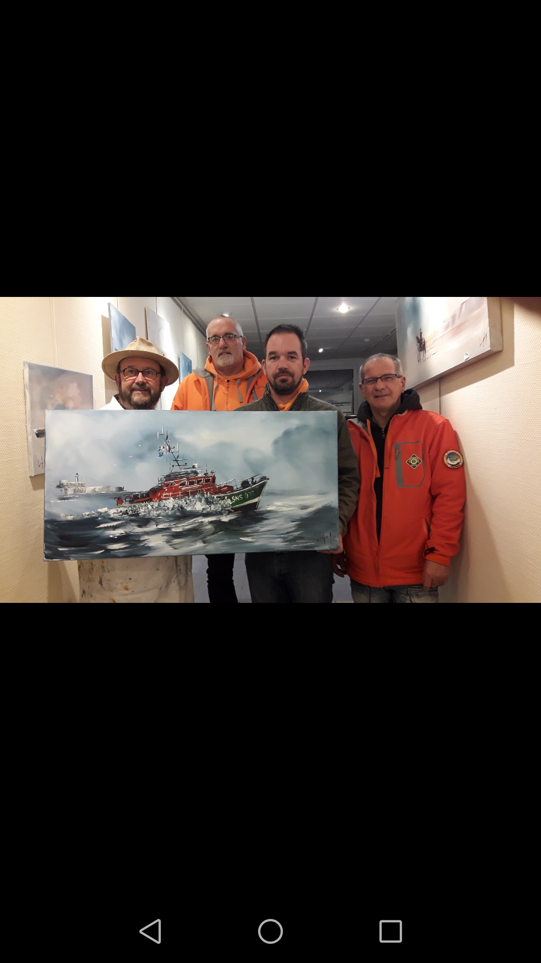 REMISE DU TABLEAU DE LA SNSM PAR HUGUES